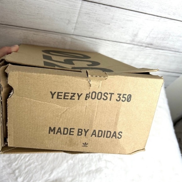 Yeezy Boost 350 V2 “Ash Pearl Size 9 - Picture 12 of 15